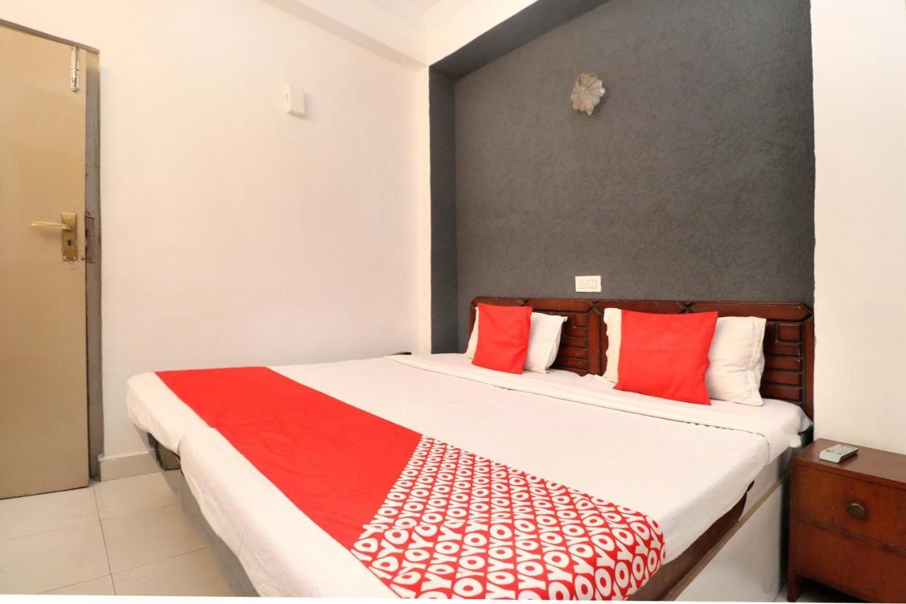 Oyo 16098 Hotel Amrit Jalandhar Exterior photo