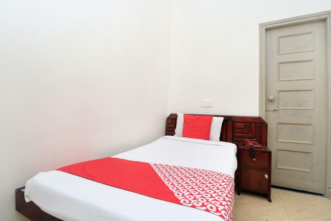Oyo 16098 Hotel Amrit Jalandhar Exterior photo